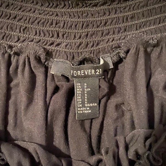 2/$30 Forever 21 Crop - Picture 4 of 4